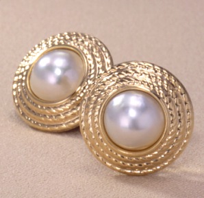 Mabe Pearl Earrings - 14kt Gold Earrings W Mabe Pearl Center