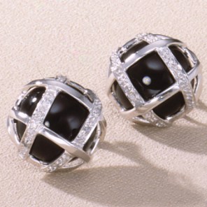 Men's Sport Watches - 14kt White Gold Earrings W Blk Onyx Ball & Diamond