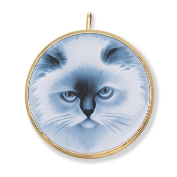Hand Carved Cameo Cat Pin / Pendant