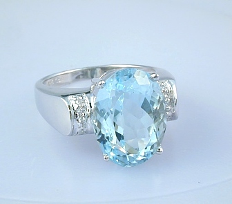 Large Diamond Rings - 18k White Gold Large Oval Aquamarine & Diamond Ring
